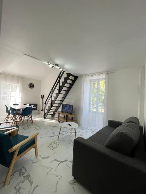 Appartement Vue Sur La Charente Soubise Exteriör bild